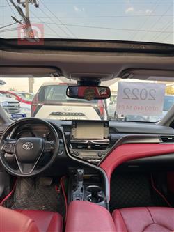 تۆیۆتا کامری